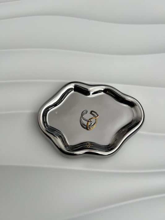 ‘Axis’ Ring